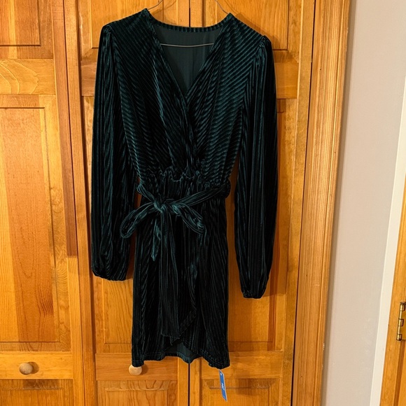 Cupshe Deep Green Long Sleeve Dress - Picture 1 of 8